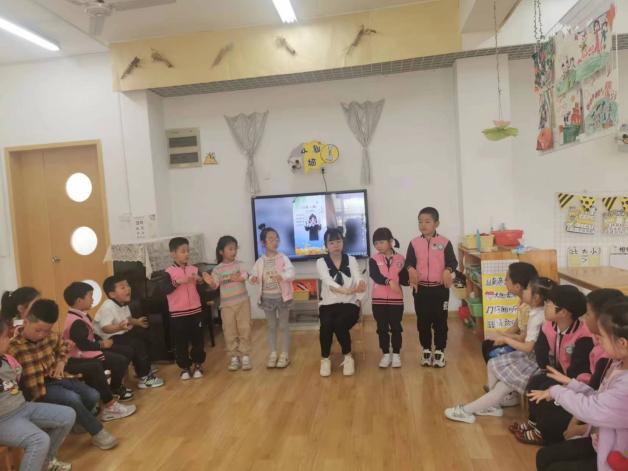 【生活燕幼·园区动态】燕幼中心园“时在小满，幸福满满”——大一班小满节气活动_html_1ee2bcc6.jpg