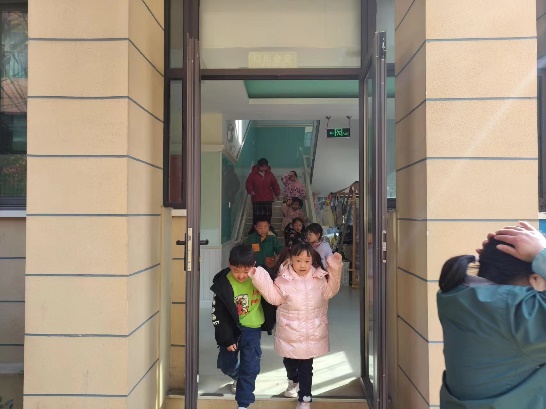 20240302春季开学安全教育活动新闻_html_m4d0a4be0.jpg