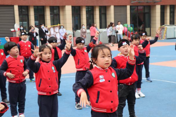 20210416新城早操_html_m3ebc55cc.jpg