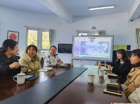 【生活燕幼·园区动态】中心园：“校家社携手，合力育陶娃”——家长学校工作计划交流活动_html_m45c00389.jpg