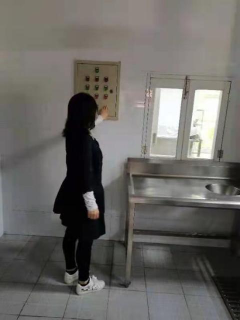 安全第一_html_47d63069.jpg