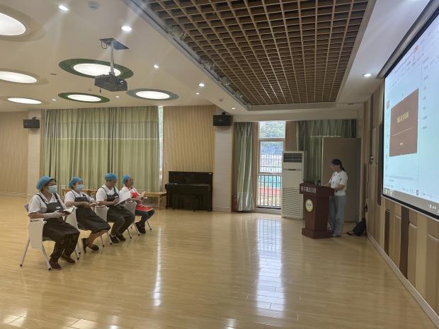 20230913【生活燕幼·安全第一】下庙分园：“美好‘食’光，安全相伴”——食品安全培训_html_m6024ef8f.jpg