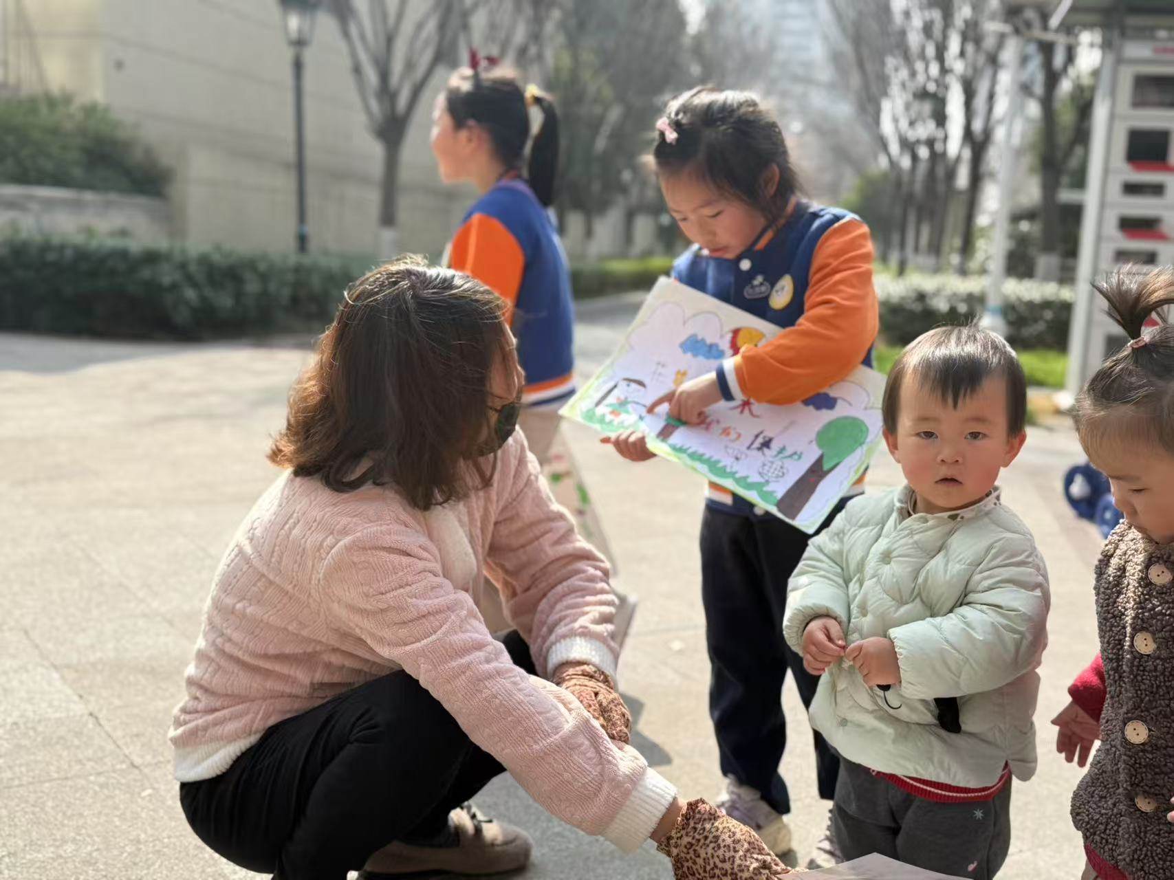 【生活燕幼·园区动态】下庙分园：“浇”个朋友，共“植”未来——植树节活动_html_m71fd9908.jpg