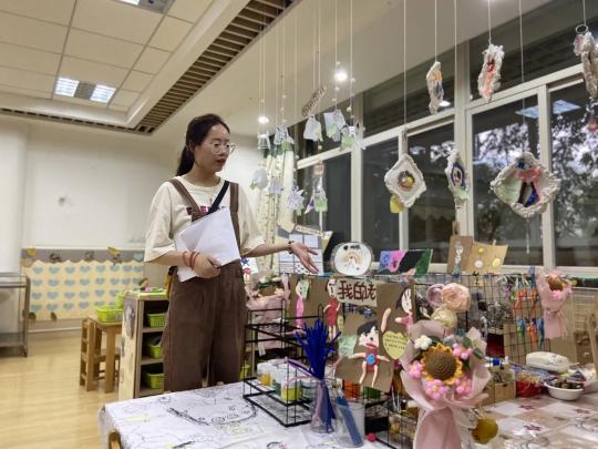 【生活燕幼·园区动态】下庙分园：“聚焦美工区，交流促成长”——美工区环境创设观摩学习活动_html_m5396b777.jpg