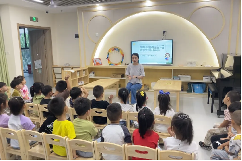 【生活燕幼·园区动态】“童语诵童音  推普筑未来”——燕子矶幼儿园第26届推普周活动_html_m3debee24.png