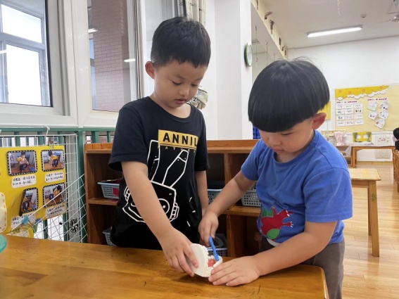 230321爱护牙齿保护视力_html_46e192e1.jpg