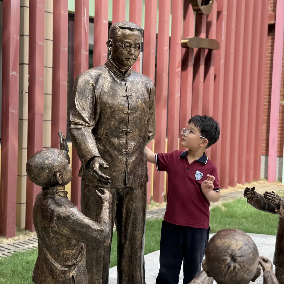 20251018【生活燕幼】“诞辰纪念行知先生 ,陶娃传承教育之光”——纪念陶行知诞辰134周年活动新闻稿_html_m42c1e696.png