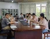 20241115【生活燕幼·园区动态】中心园：如何用儿童海报实现“儿童教儿童”——儿童视角下的主题墙环境创设园本研训活动_html_6668de00.jpg