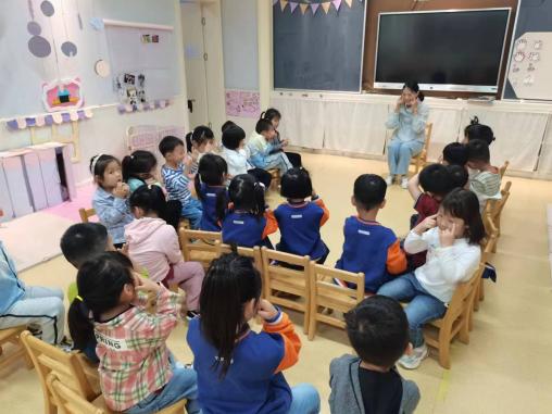 20240614【生活燕幼·年级组动态】新城分园：“家”点精彩，“育”见未来——家长故事团、资源团、种植团活动_html_m13aee199.jpg