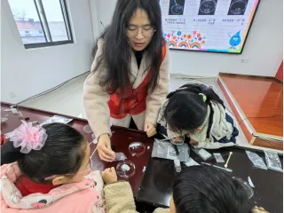【生活燕幼·年级组动态】下庙分园：“榜样家长，教子有方”——好家长事迹推送_html_3303abb8.png
