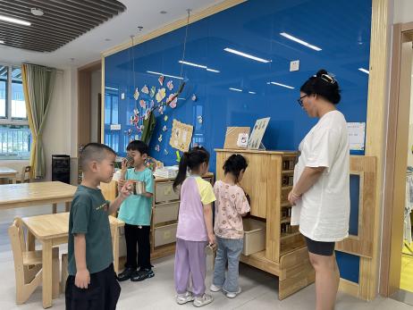 20240621【生活燕幼·园区动态】童年不同样 趣评见成长——幼儿园期末评估活动_html_4ccd65d1.jpg