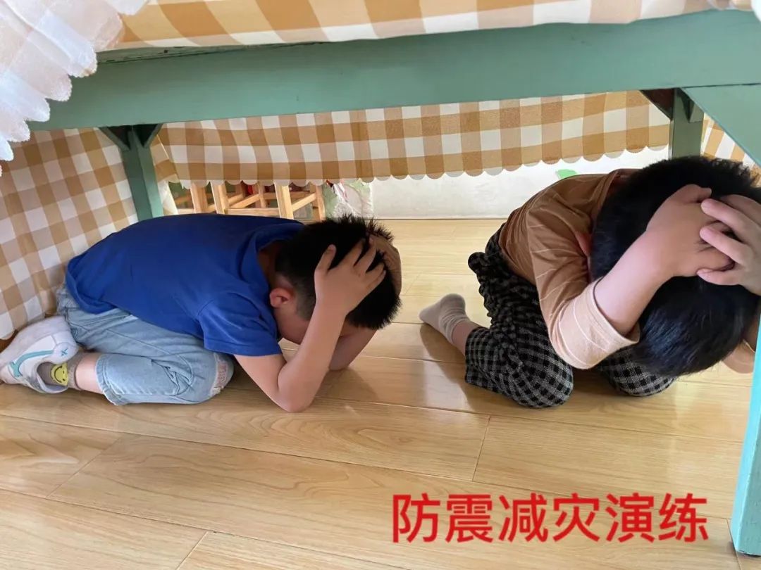 20220513【安全第一】下庙园区：“防震减灾，安全常在”——防震减灾演练活动_html_2f93a011.jpg