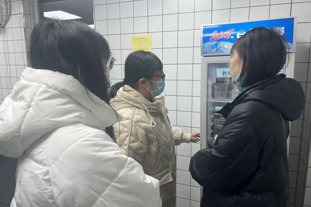 20230227【生活燕幼·安全第一】燕鸣苑分园：三餐烟火暖，四季皆安然——膳食委员会会议_html_25cafb1b.jpg