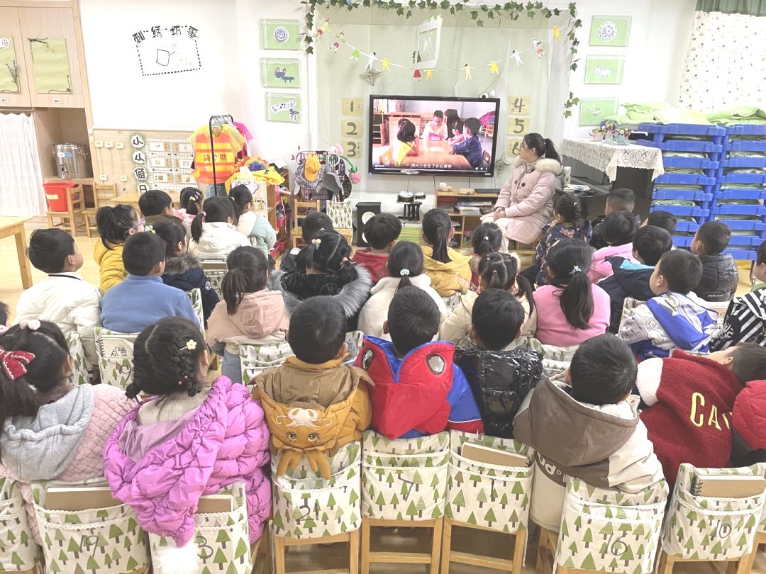 20220216【生活燕幼·安全第一】下庙分园：“安全为伴，快乐‘童’行”——安全系列活动_html_m391ef755.jpg