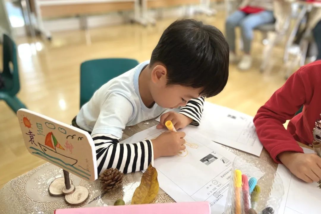 20231013【生活燕幼·园区动态】下庙分园：“哥哥姐姐帮助你，聆听小先生的声音”——记第三次儿童陶研会_html_m93e74a1.png