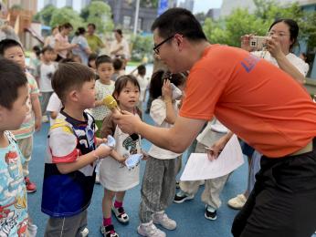 20250606【生活燕幼·安全第一】燕鸣苑分园“安全童行 护幼成长”——消_html_7502179b.jpg