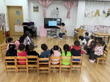 20211022祥和园区小中班霜降活动_html_m7764a20c.jpg
