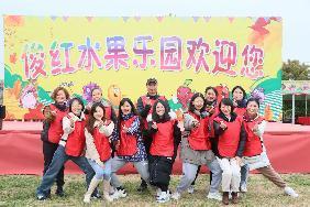 “赴一场春天的约会”——燕子矶幼儿园教职工工会活动555_html_23890960.jpg