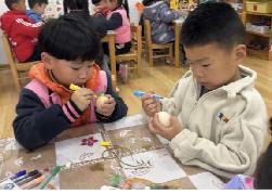2023.3.24【生活燕幼·园区动态】燕幼中心园：春分时节到，春华春意浓——中一班春分节气活动_html_m7a544100.jpg