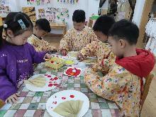【生活燕幼·园区动态】燕幼中心园：“春风十里不如你，铿锵玫瑰绽芬芳”——三八妇女节活动_html_767569a6.jpg