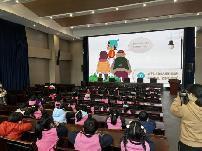 2023.3.14【生活燕幼·年级组动态】燕幼中心园：“走进派出所、警幼零距离”---中班年级组社区活动_html_m57365659.jpg