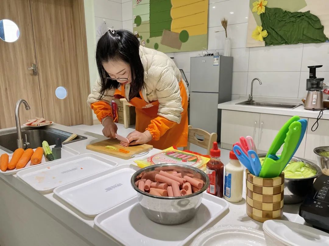 20230321【生活燕幼·园区动态】燕鸣苑分园：遇春分 知春意——舌尖上的节气之春分_html_m7a436e74.jpg