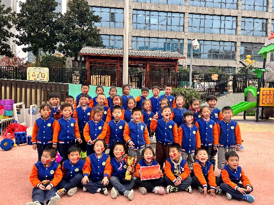 20231122运动会活动_html_m3b6d0e4d.jpg