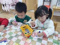 【生活燕幼·园区动态】燕幼中心园：“春意藏，立夏至”——小二班立夏节气活动_html_m376e2744.jpg