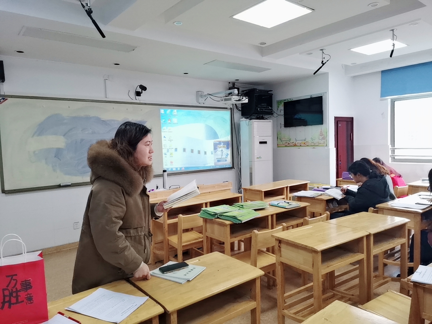 春风拂面暖，教研花绽放_html_5b07c69e.jpg