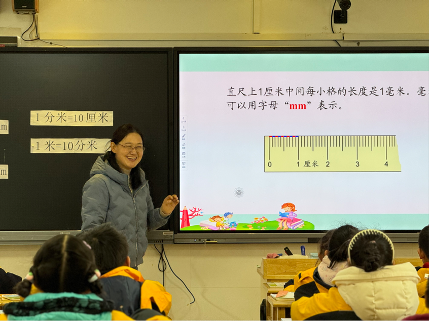 2024.3.7数”业有专攻以“研”促进步_html_m4d8aee6b.png