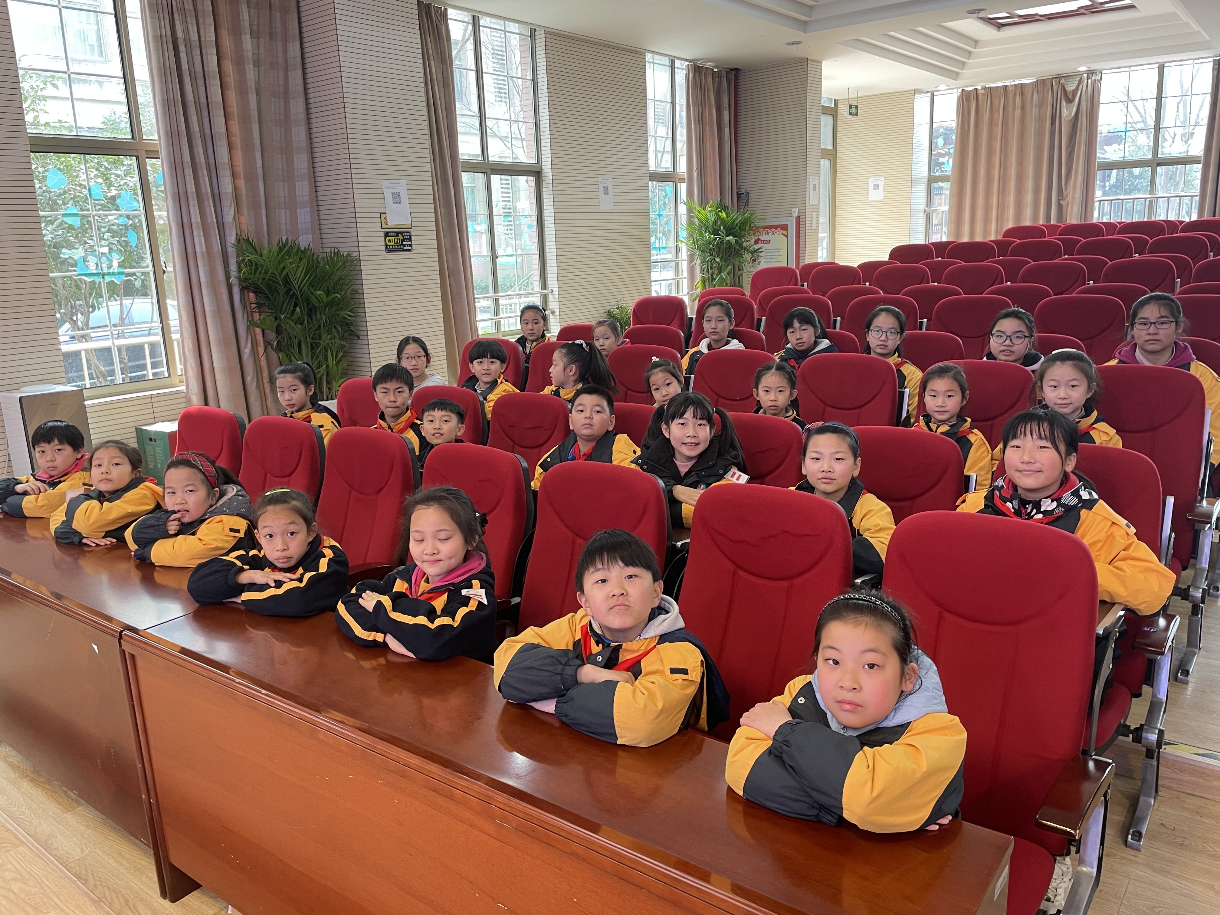 心理气象员开会报道2022.3.1_html_m4bc0e085.jpg