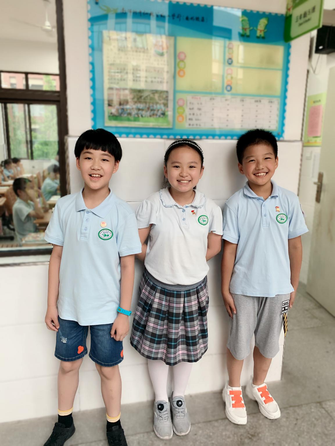 拾金不昧好少年，传递社会正能量 新闻稿_html_m77c961f9.jpg