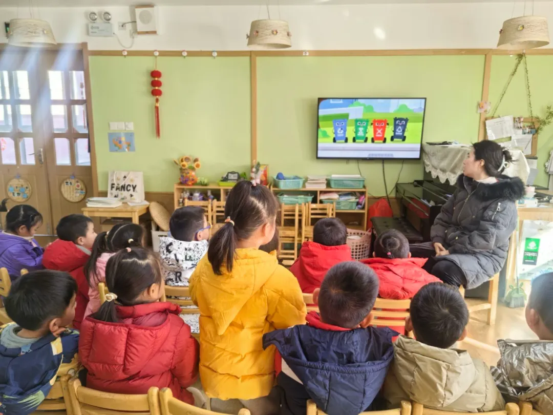 （乐动马幼）【园所动态】萌娃齐参与，分类我先行 ——马群幼儿园润康苑分园垃圾分类活动