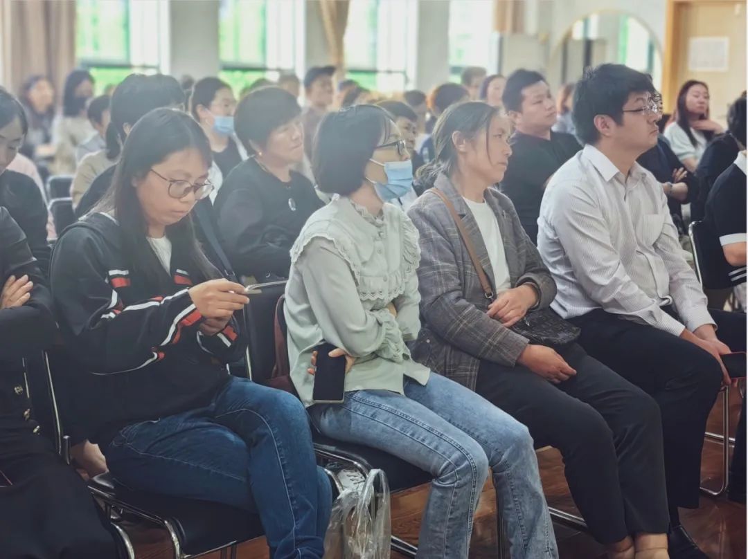 临时_html_m6f618cf4.jpg