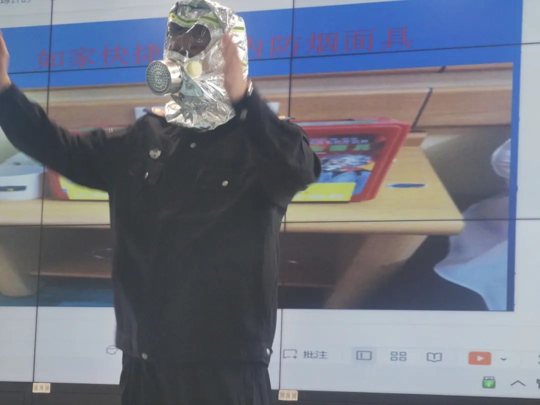 临时_html_3364893b.jpg