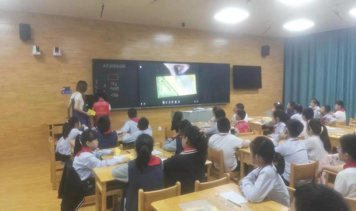 9.21数学组校本研修活动_html_5cb6a859.jpg