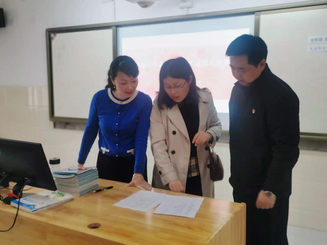 精彩纷呈赛课场 立德树人再远航_html_m54d0330b.jpg