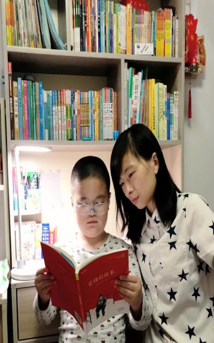 丁倩云-2024.1.19【大爱青秀·德育】家文化∣晒晒我的 “家庭书屋（中年级）”----记“美好家庭养成记”活动_html_441241eb.jpg
