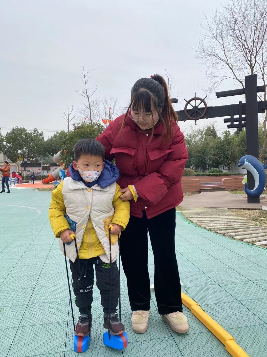 【乐活龙幼·党建】默默耕耘 辛勤付出——记龙潭幼儿园施云芳老师先进事迹