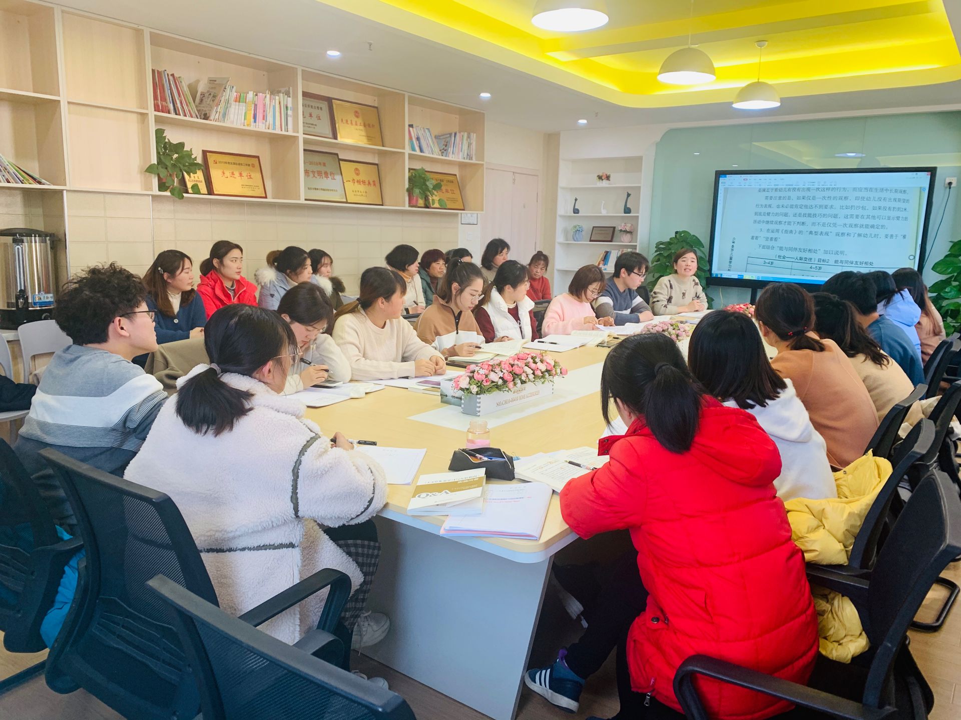 【乐活龙幼】思考与探索，碰撞与共鸣 ——龙潭幼儿园龙岸二园共读活动报道
