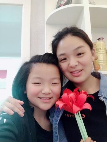 温情五月  感恩母亲_html_2269b50c.jpg