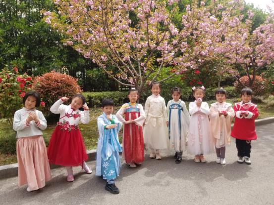 20210407樱花节活动报道_html_m30735b24.jpg