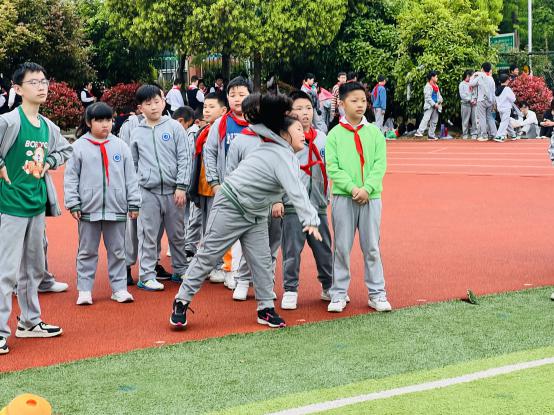2024年南京市南湾营小学第九届春季运动会_html_3df89515.jpg