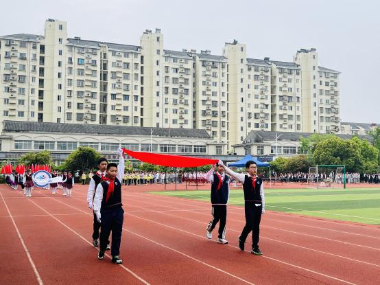 2024年南京市南湾营小学第九届春季运动会_html_5365c84d.jpg
