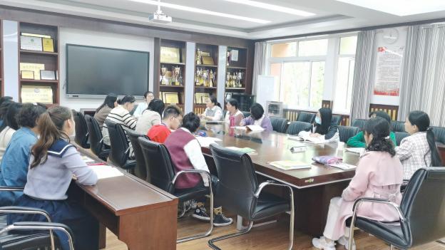 20240416语文组校本研修报道_html_m186d1b00.jpg