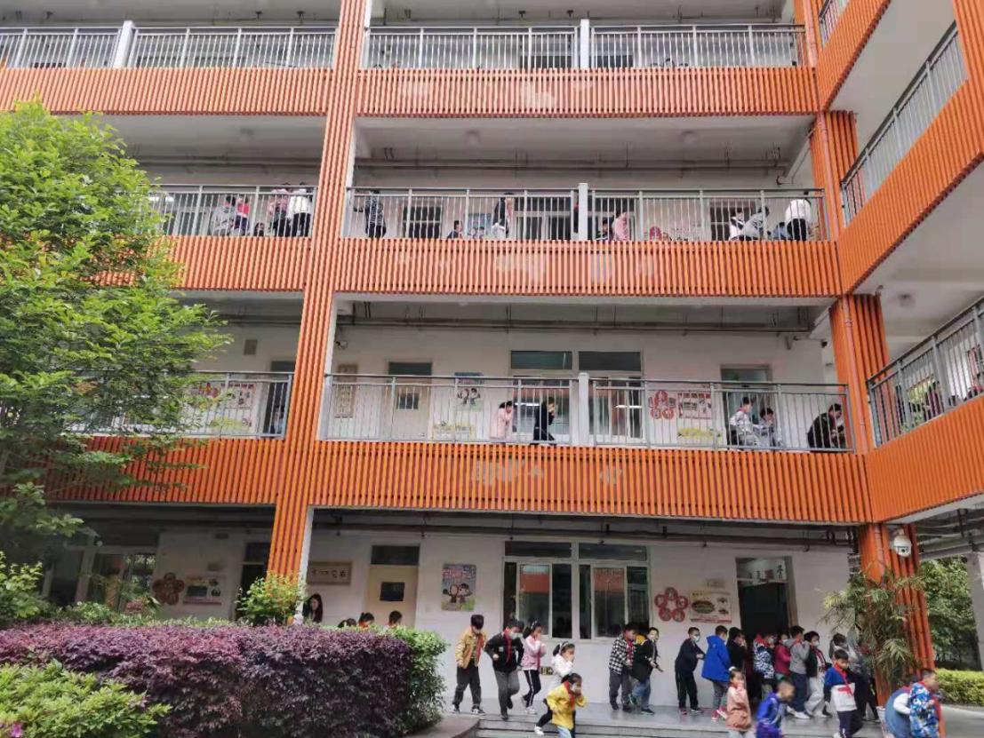 2020.04.23南湾营小学4月份消防演练_html_10757c6a.jpg