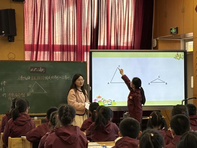 20250321数学组大组教研报道_html_m4ca485ab.jpg