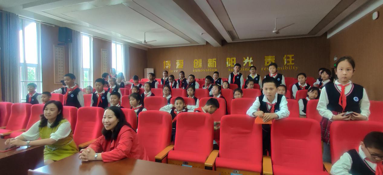 20210521魔幻数学节四年级个人赛报道_html_731df3f.jpg