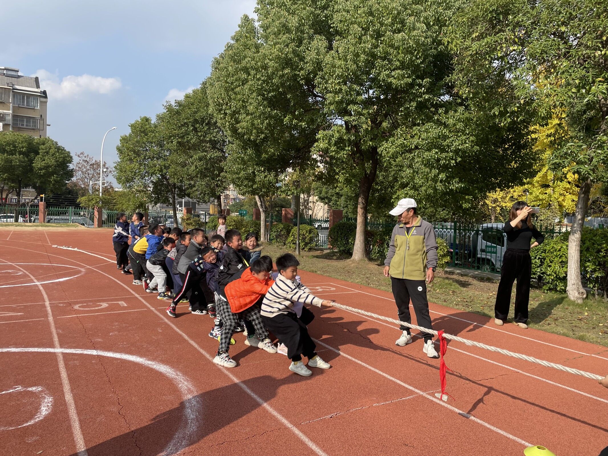 2022.12.8齐心协力 力气要往一处使----2022-2023学年南湾营小学体育系列活动_html_95df36b.jpg