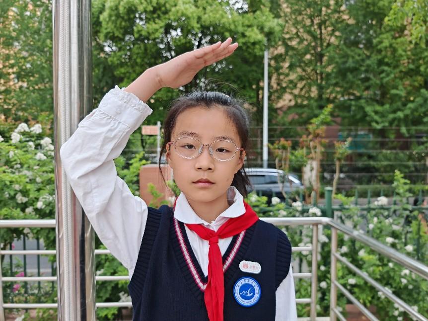 第11周 升旗仪式新闻稿_html_m3c459657.jpg